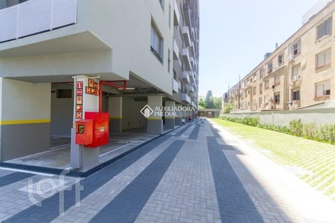 Image 25 - 272258